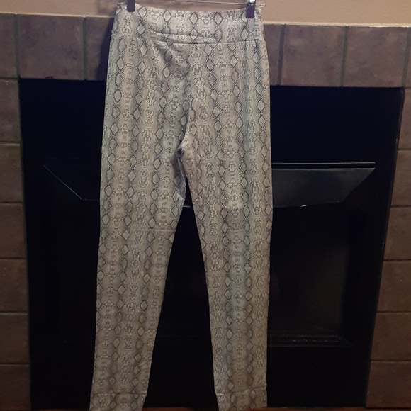 Pleather Python Tights - Picture 3 of 8